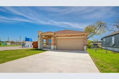 1107 W 2nd Street, Freeport, TX 77541 - Photo 3