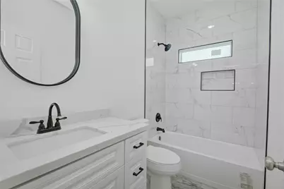 1107 W 2nd Street, Freeport, TX 77541 - Photo 23