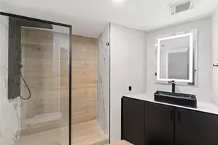 3525 Sage Rd, Houston, TX 77056 - Photo 15