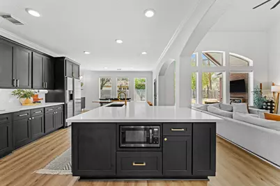 1627 Hill Spring Drive, Sugar Land, TX 77479 - Photo 9