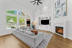 1627 Hill Spring Dr, Sugar Land, TX 77479 - Photo 5