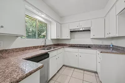 9315 Val Verde Street, Houston, TX 77063 - Photo 7