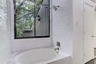 5102 Scotland Street, Houston, TX 77007 - Photo 13