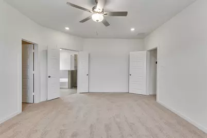 3206 Emerald Hills Drive, Angleton, TX 77515 - Photo 21