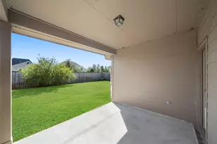 13206 Clover Creek Point Ln, Humble, TX 77346 - Photo 11