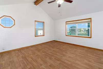 908 West Lane, Crystal Beach, TX 77650 - Photo 19