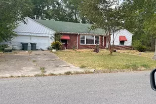 1368 Harriot St, Beaumont, TX 77705 - Photo 1