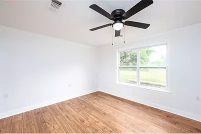 426 N Holland Street, Bellville, TX 77418 - Photo 13