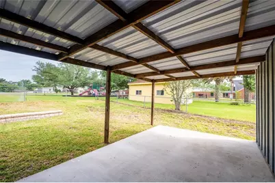 426 N Holland Street, Bellville, TX 77418 - Photo 17