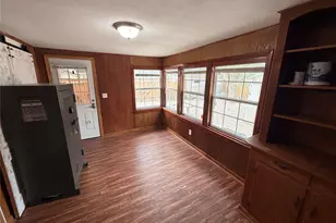 515 E Correll, El Campo, TX 77437 - Photo 19