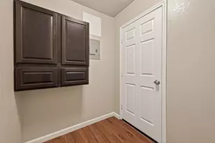 10 Ferguson St, Baytown, TX 77520 - Photo 17