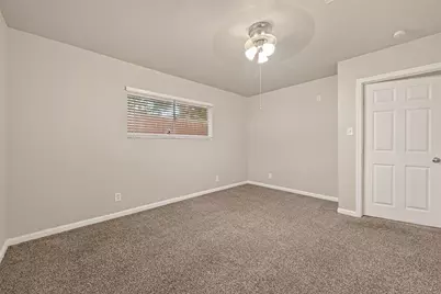 10 Ferguson Street, Baytown, TX 77520 - Photo 25