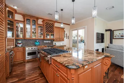 313 Harborside Circle, Kemah, TX 77565 - Photo 13