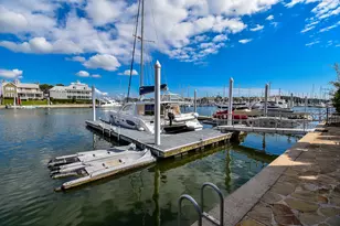 313 Harborside Cir, Kemah, TX 77565 - Photo 33