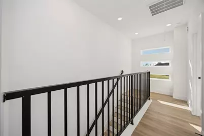 1466 Ferguson #B, Houston, TX 77088 - Photo 15