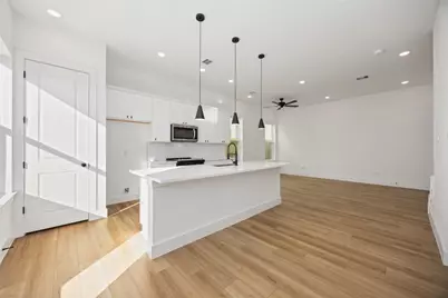 1466 Ferguson #B, Houston, TX 77088 - Photo 13