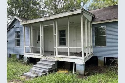 1414 Avenue K, Danbury, TX 77534 - Photo 1