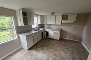 1414 Avenue K, Danbury, TX 77534 - Photo 7