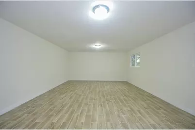 10711 Sharpview Drive, Houston, TX 77072 - Photo 7