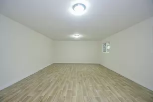 10711 Sharpview Dr, Houston, TX 77072 - Photo 7