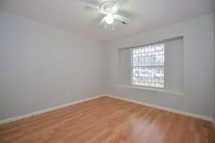 10711 Sharpview Dr, Houston, TX 77072 - Photo 25