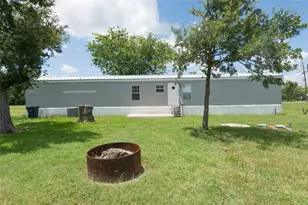 2592 Co Rd 152, Bedias, TX 77831 - Photo 25
