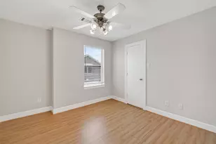 3718 Main Aspen Dr, Houston, TX 77025 - Photo 29