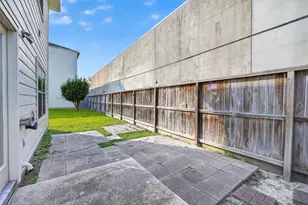 3718 Main Aspen Dr, Houston, TX 77025 - Photo 41