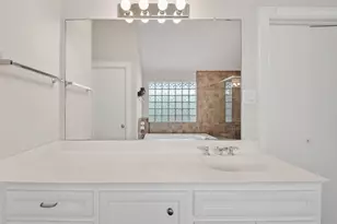 3718 Main Aspen Dr, Houston, TX 77025 - Photo 25