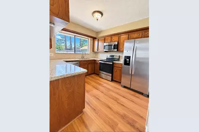 9943 Bayou Woods Drive, Baytown, TX 77521 - Photo 5