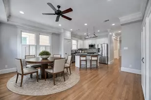 426 W 25th St, Houston, TX 77008 - Photo 5