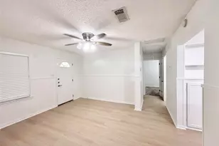 1121 N Chenango St, Angleton, TX 77515 - Photo 3