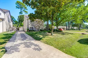 1550 Sue Barnett Dr, Houston, TX 77018 - Photo 1