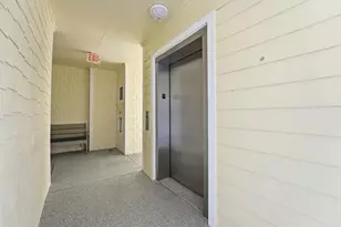 26350 Cat Tail Dr, Galveston, TX 77554 - Photo 23