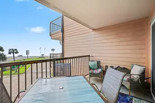 9520 Seawall Blvd, Galveston, TX 77554 - Photo 7