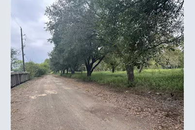 415 Crabb River Road, Richmond, TX 77469 - Photo 5