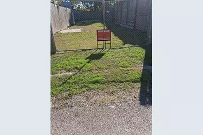 629 E 37th Street, Houston, TX 77022 - Photo 3