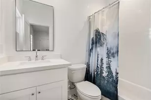 802 Aurora St, Houston, TX 77009 - Photo 17