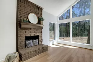 138 S Timber Top Dr, The Woodlands, TX 77380 - Photo 11