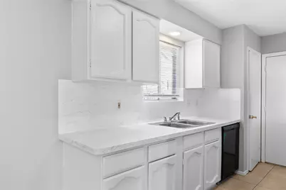 2942 Heritage Colony Drive, Webster, TX 77598 - Photo 9