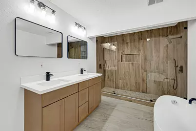 413 Oakhill Drive, Conroe, TX 77304 - Photo 1