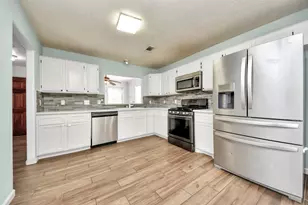 2904 Piccadilly Circus St, Pearland, TX 77581 - Photo 11