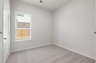 21022 Armstrong County Dr, Cypress, TX 77433 - Photo 9