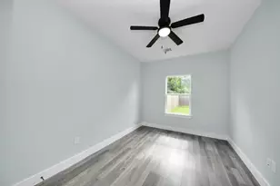 7502 Sandle St, Houston, TX 77088 - Photo 21