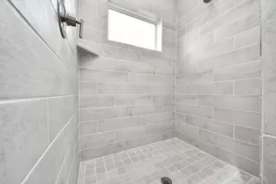 8910 Covenant Pl, Houston, TX 77055 - Photo 31