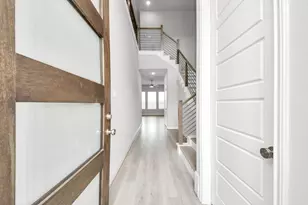 8910 Covenant Pl, Houston, TX 77055 - Photo 5