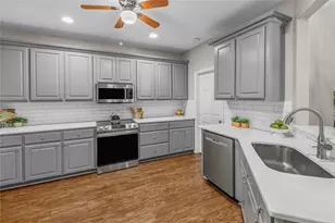 305 Chimney Hill Dr, College Station, TX 77840 - Photo 9