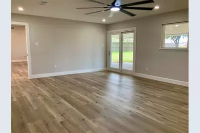 11703 Cherry Point Drive, Mont Belvieu, TX 77535 - Photo 23