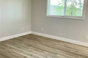 11703 Cherry Point Dr, Mont Belvieu, TX 77535 - Photo 33