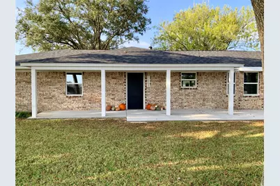 11703 Cherry Point Drive, Mont Belvieu, TX 77535 - Photo 9